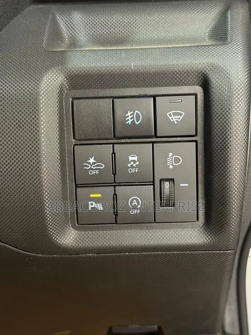 Toyota Raize 2019 Silver