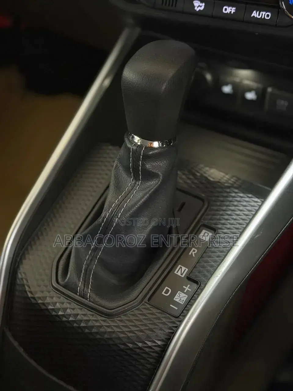 Toyota Raize 2019 Silver