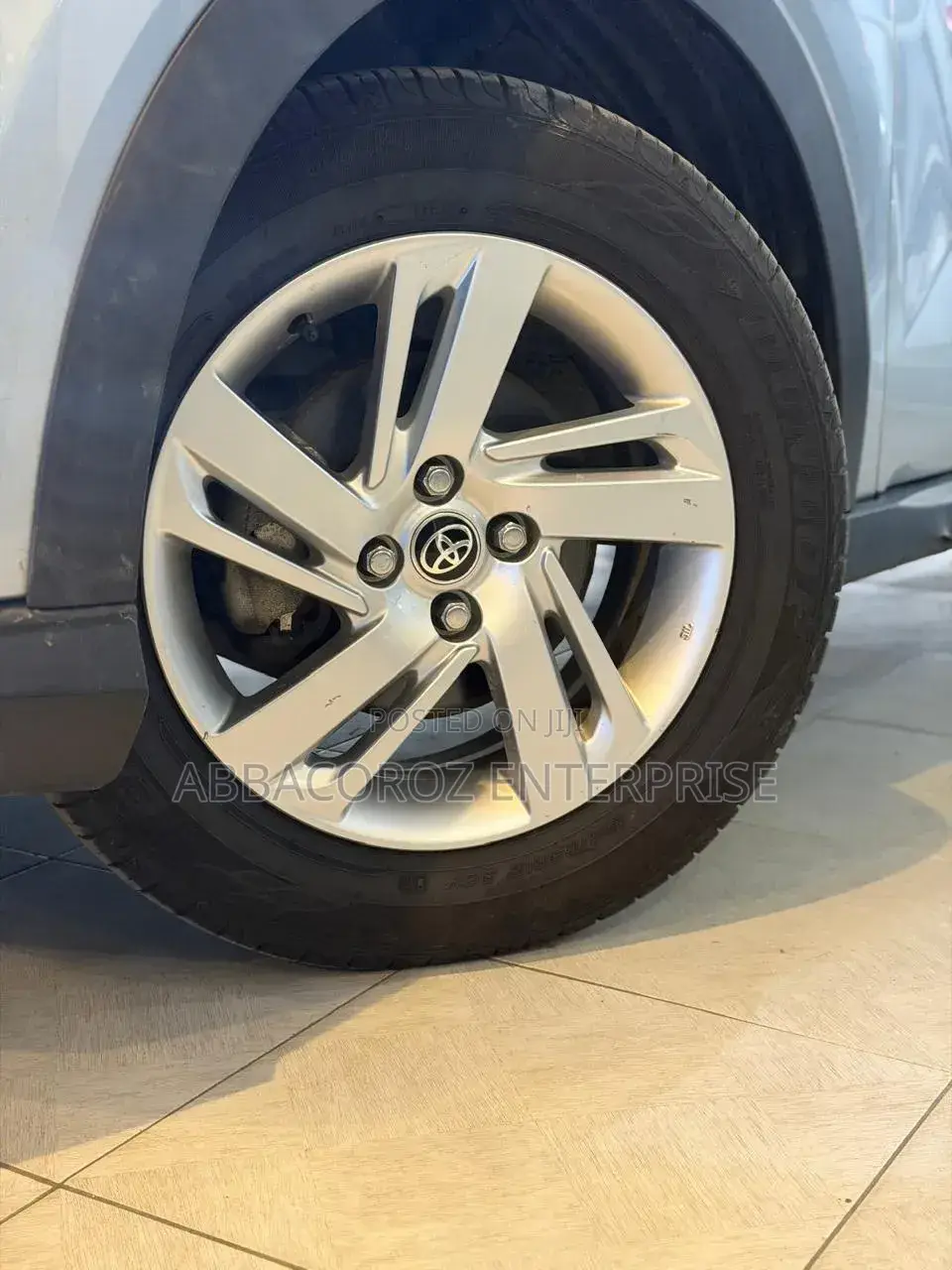 Toyota Raize 2019 Silver