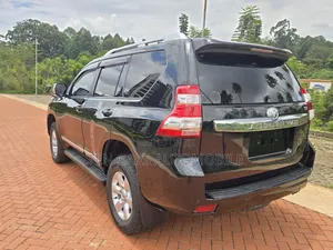 Toyota Land Cruiser Prado 2015 Black