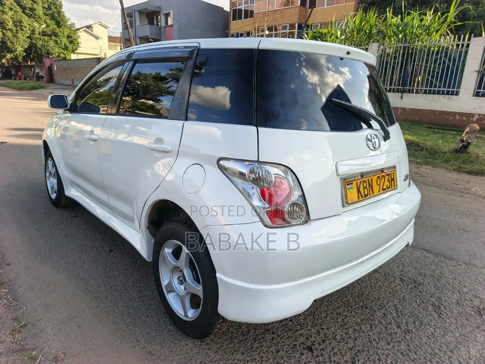 Toyota IST 2004 White