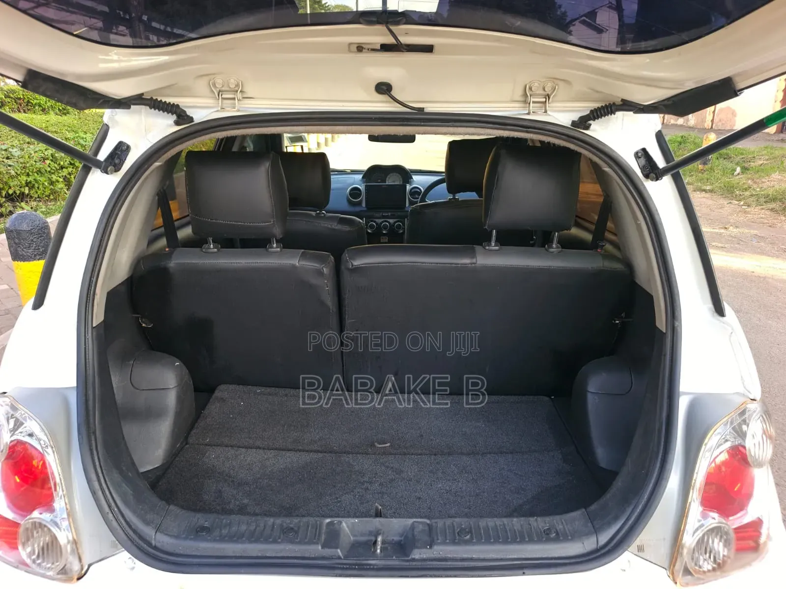 Toyota IST 2004 White