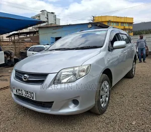 Toyota Corolla Fielder 2011 Silver