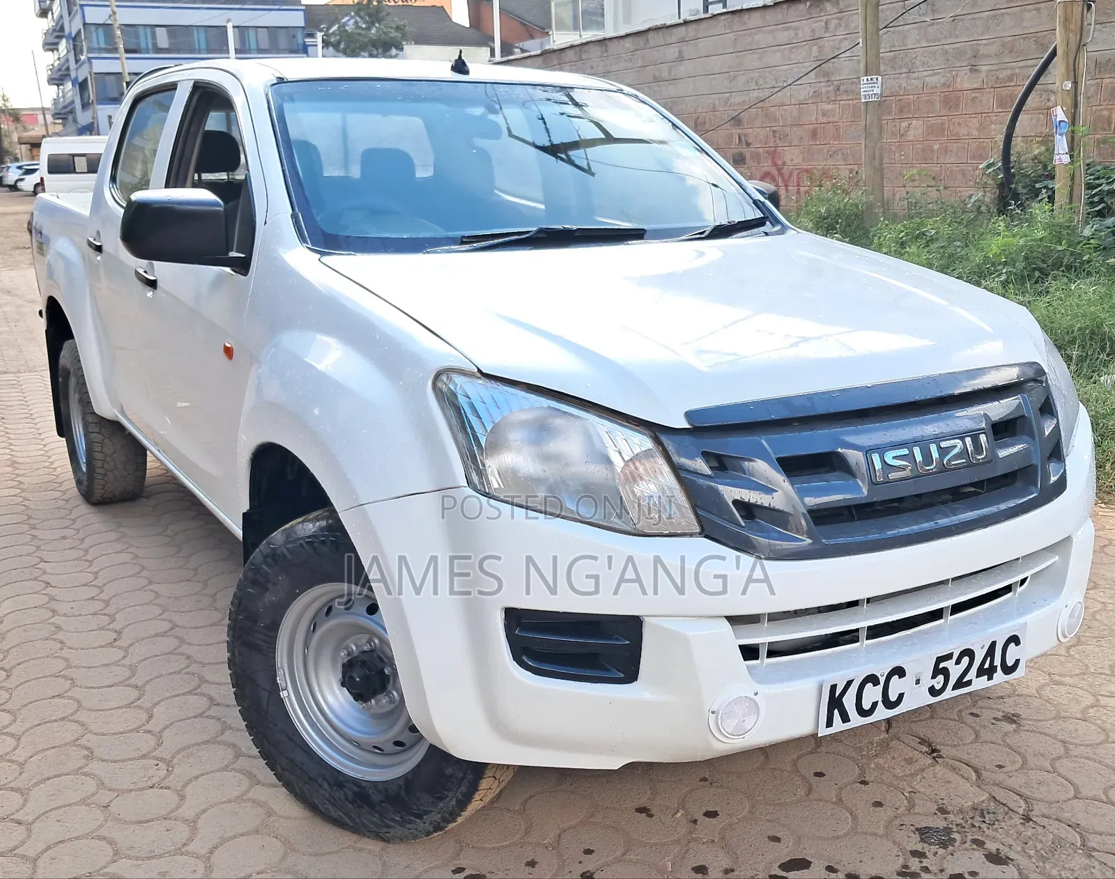 Isuzu D-MAX 2014 White