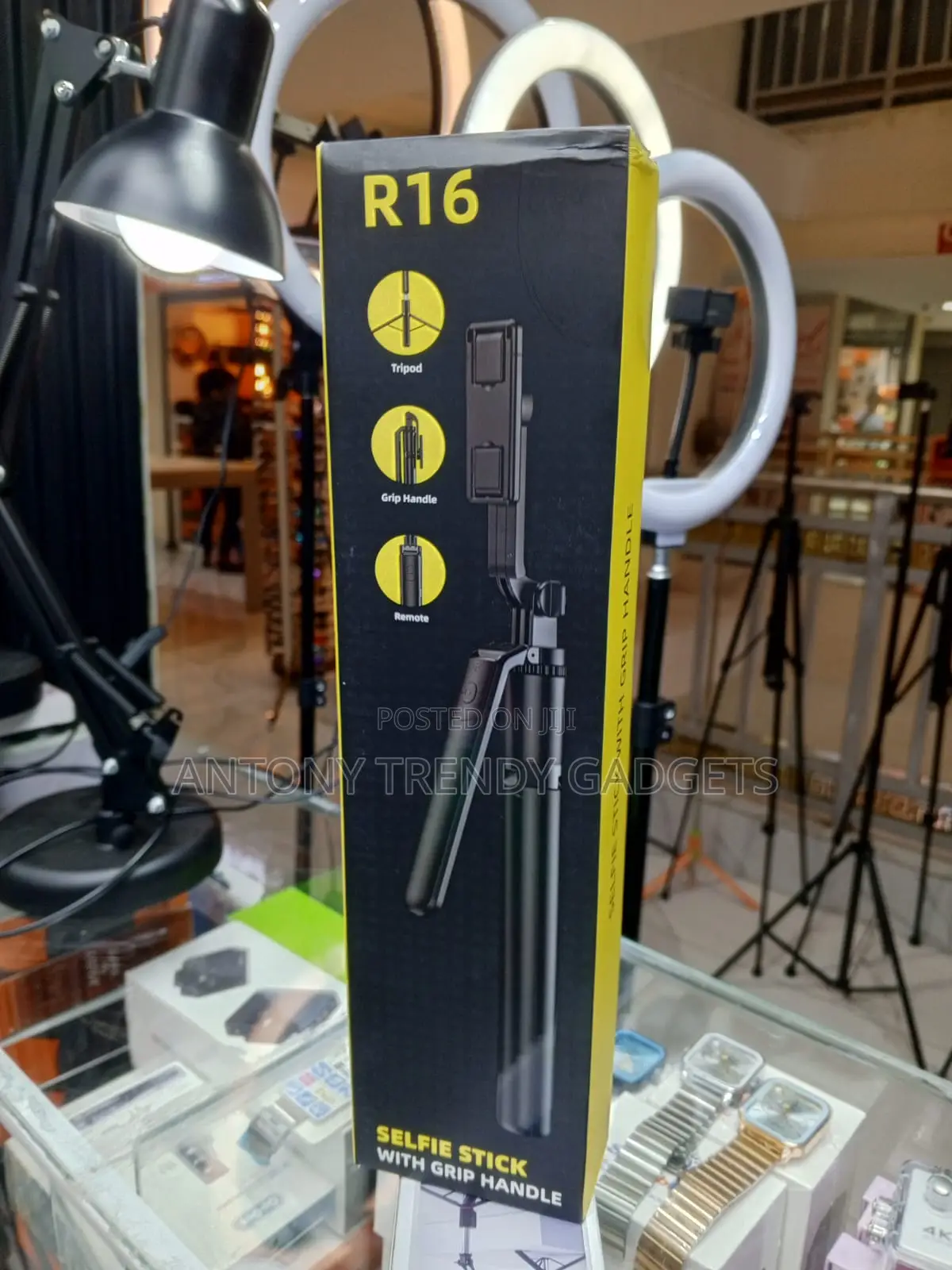 R16 Adjustable Selfie Stick Tripod For Photos And Videos