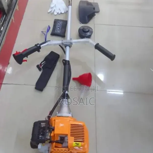 Dera 4 Stroke Brush Cutter