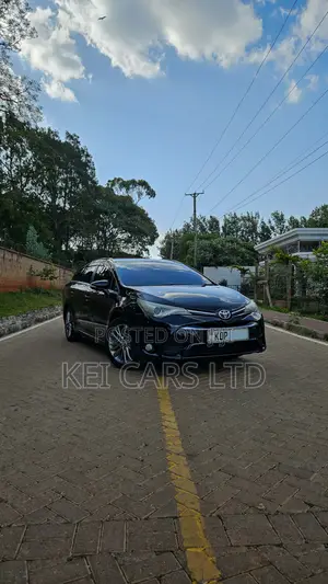 Toyota Avensis 2016 Black