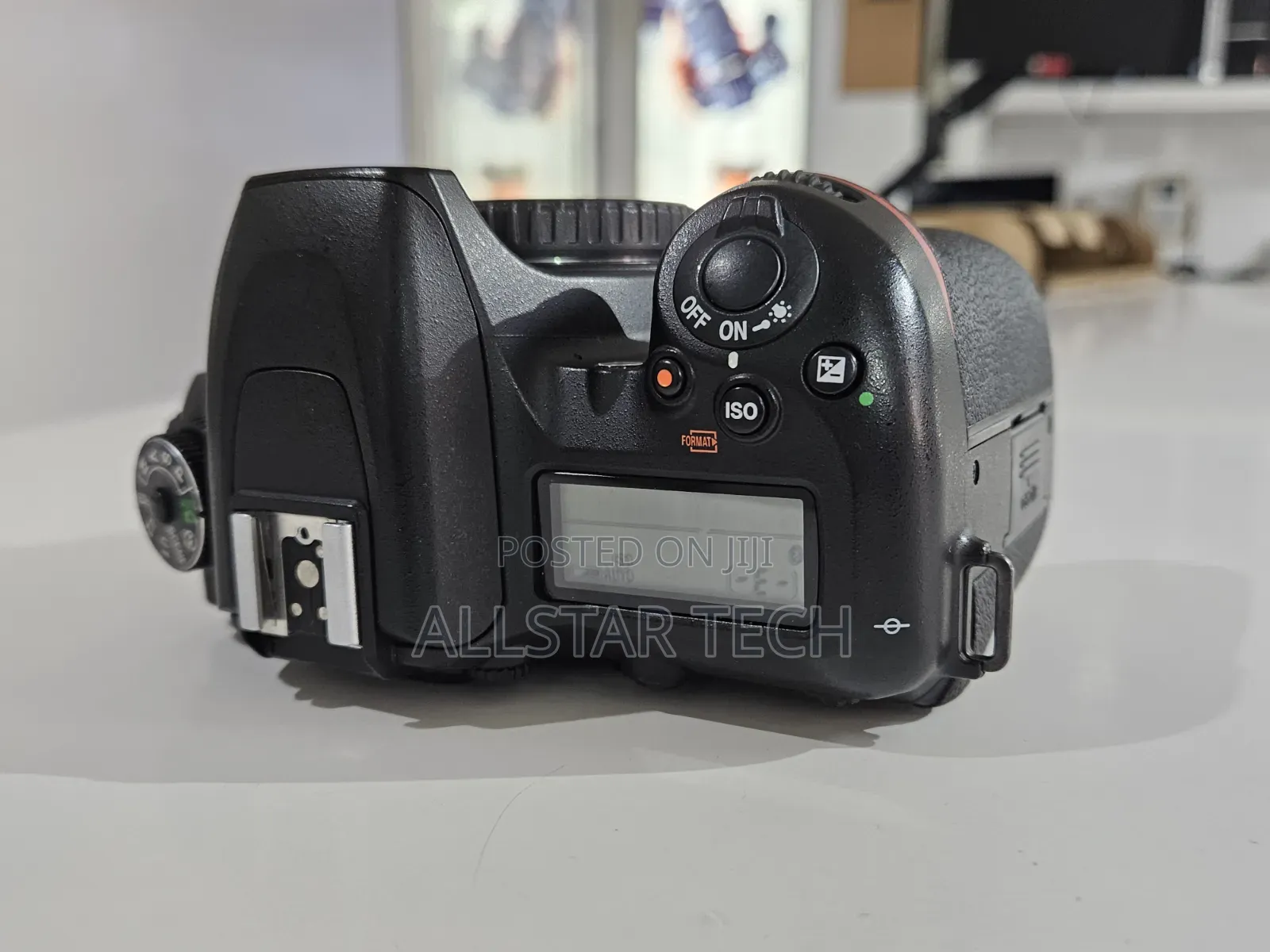 Nikon D7500 With Af-S Dx 18-140mm F/3.5-5.6g Ed Vr Lens