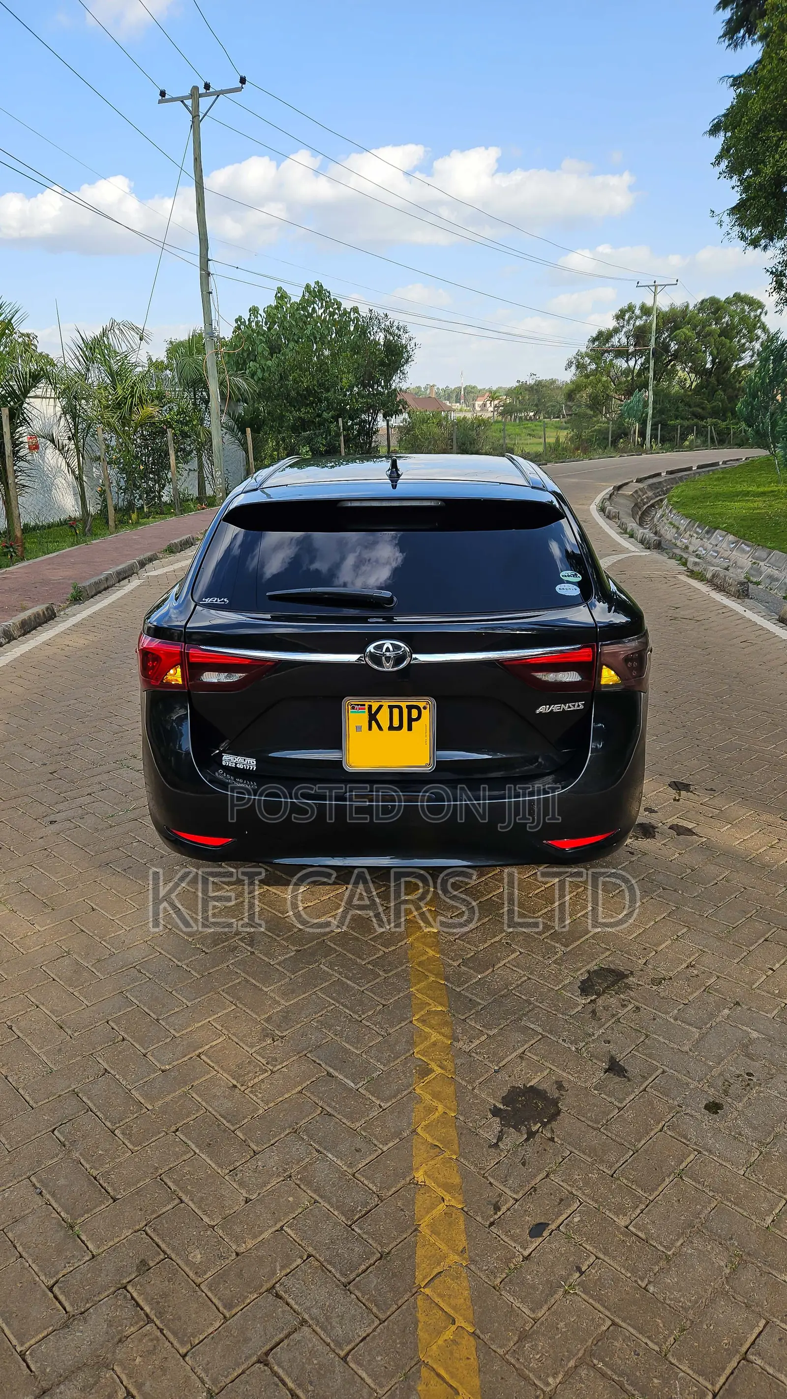 Toyota Avensis 2016 Black