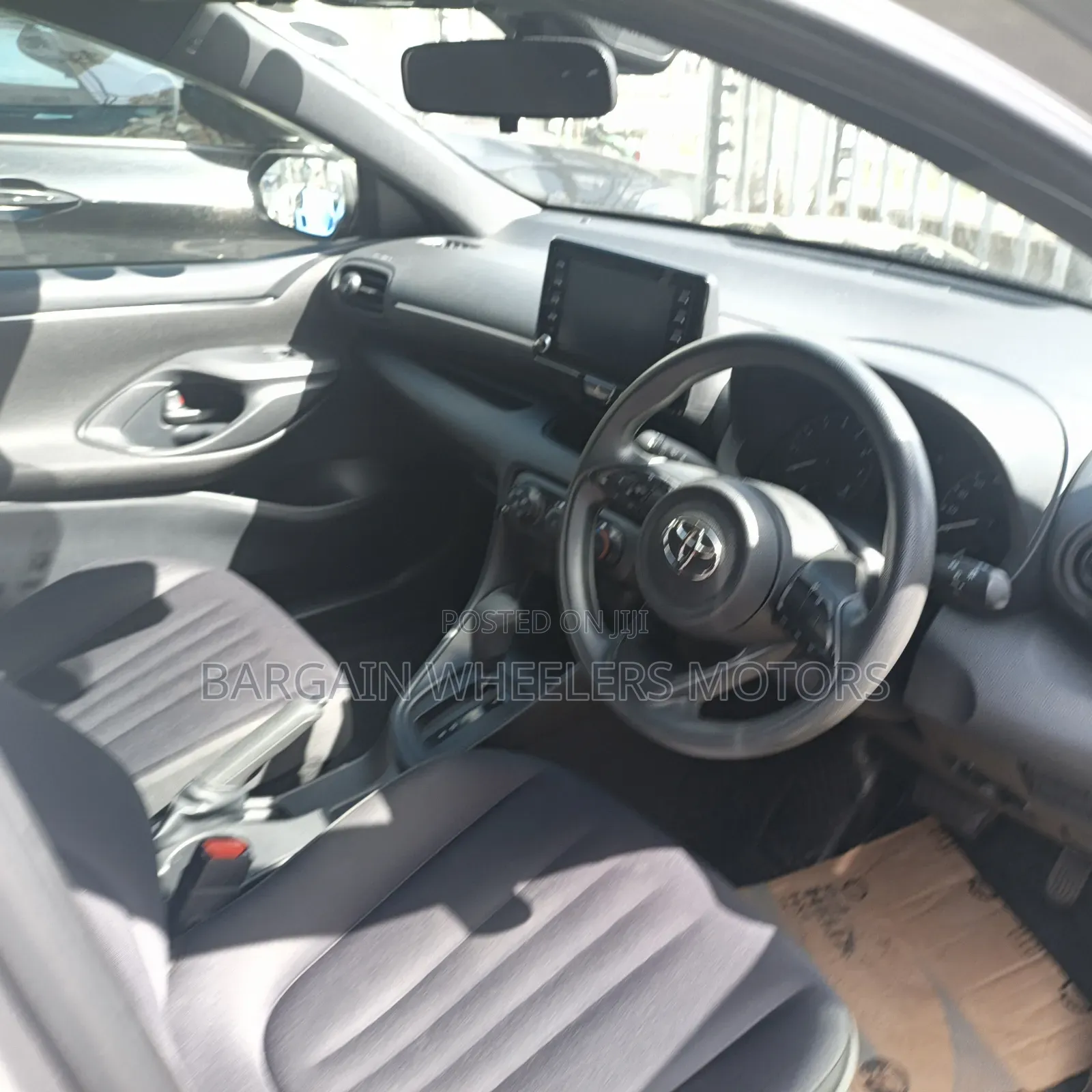 Toyota Yaris 2019 Beige
