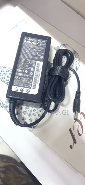 Lenovo Normal Pin Adapter Available