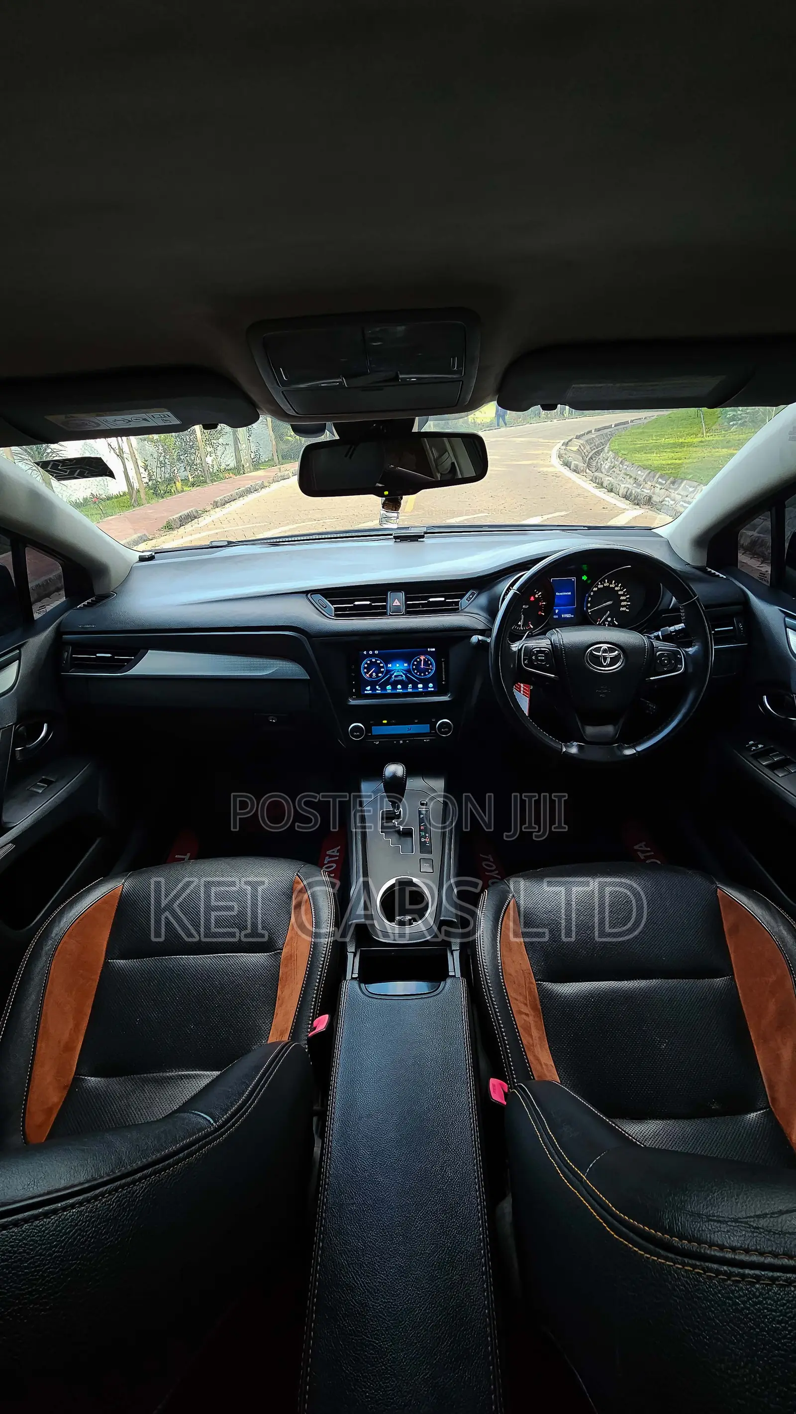 Toyota Avensis 2016 Black
