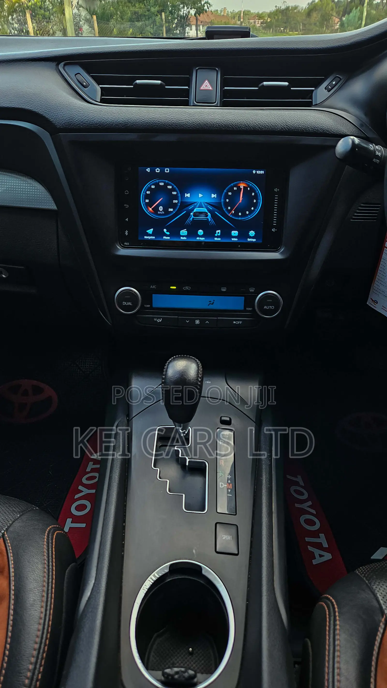 Toyota Avensis 2016 Black