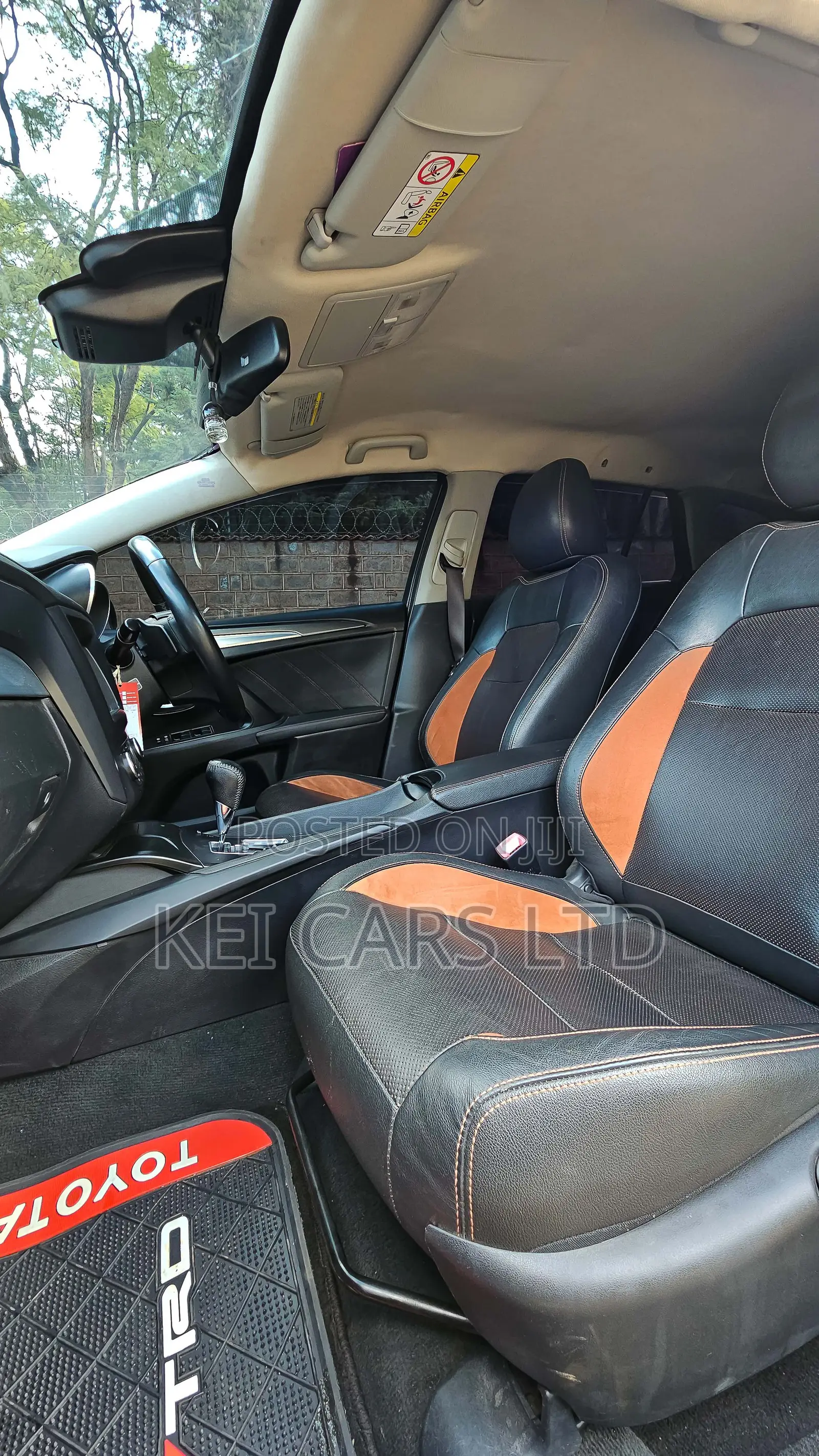 Toyota Avensis 2016 Black