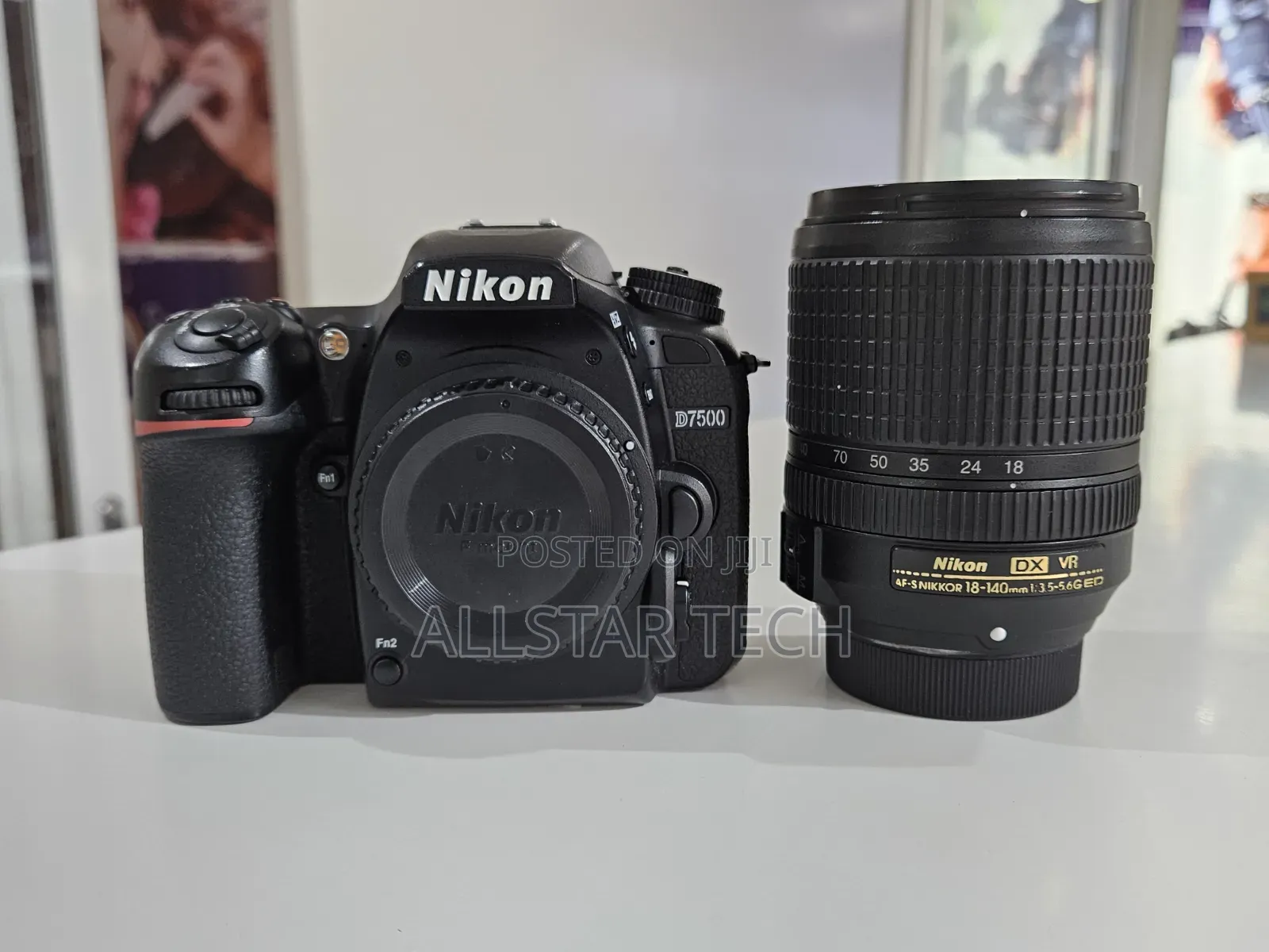 Nikon D7500 With Af-S Dx 18-140mm F/3.5-5.6g Ed Vr Lens