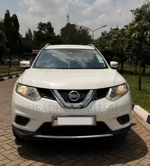 Nissan X-Trail 2015 White