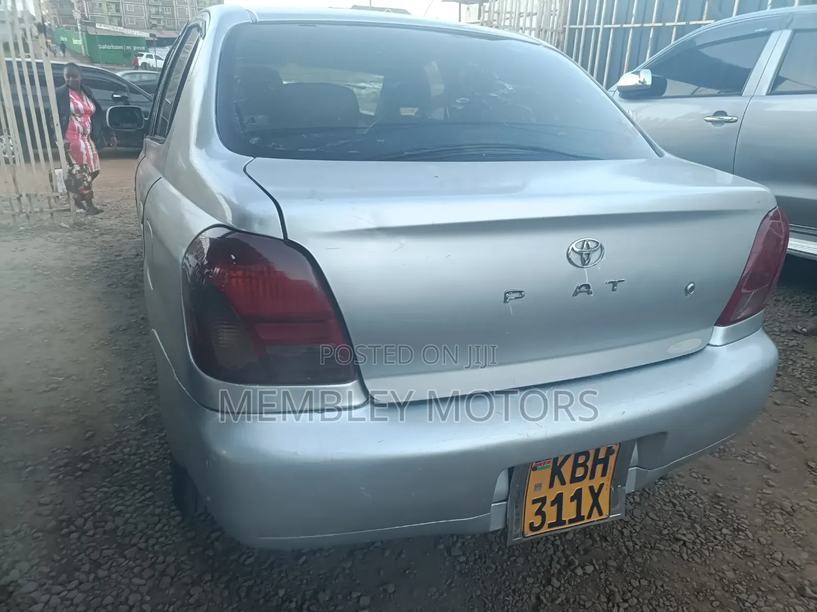 Toyota Platz 2003 Silver