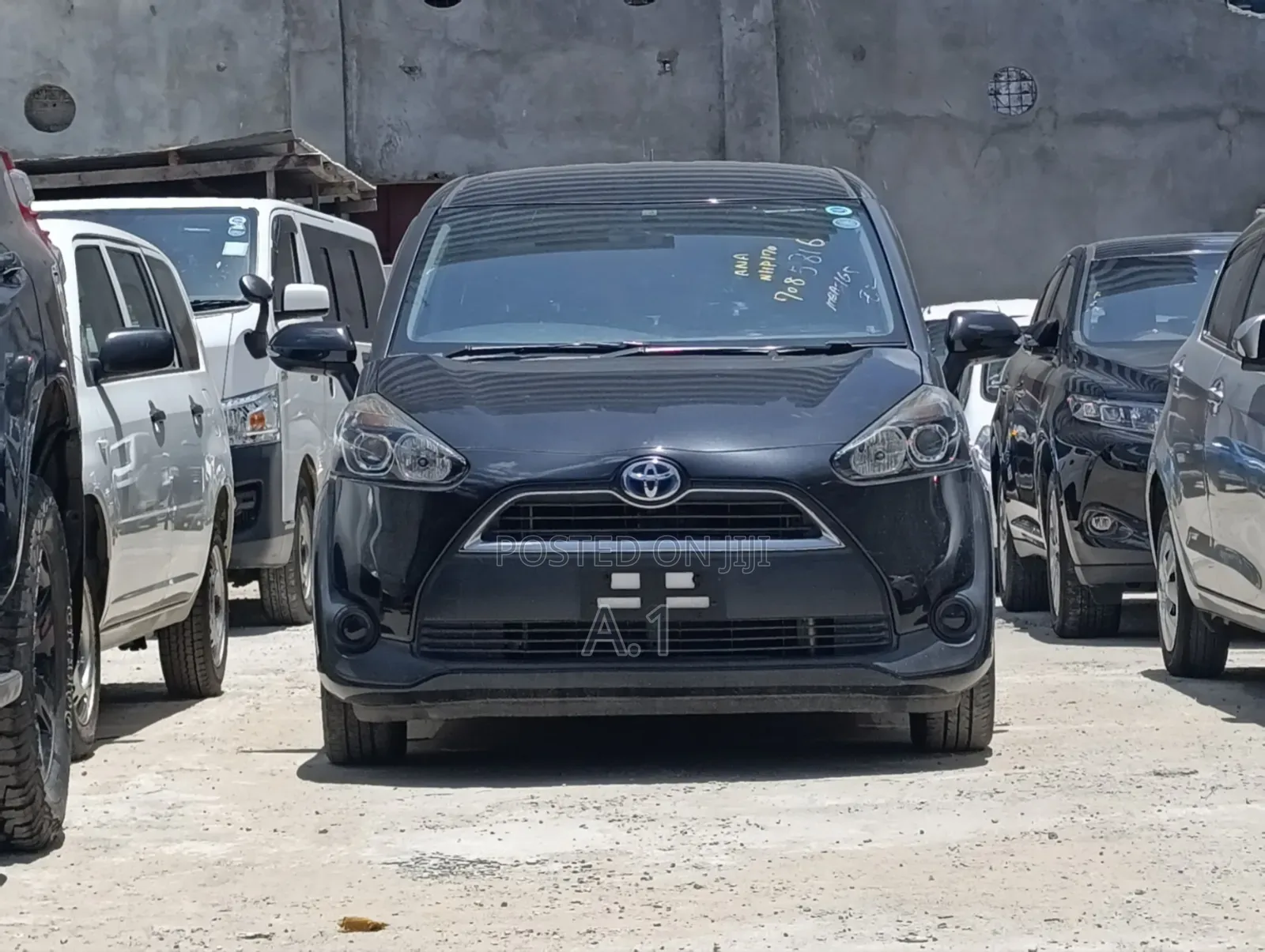 Toyota Sienta 2019 Black