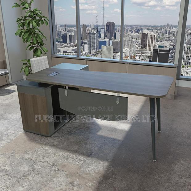 Executive L-Shape Office Desk.