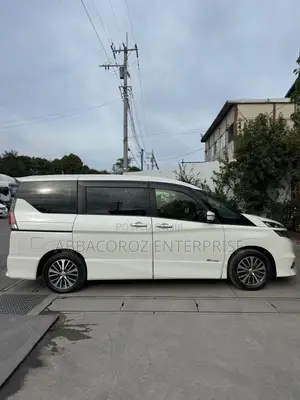 Nissan Serena 2018 White