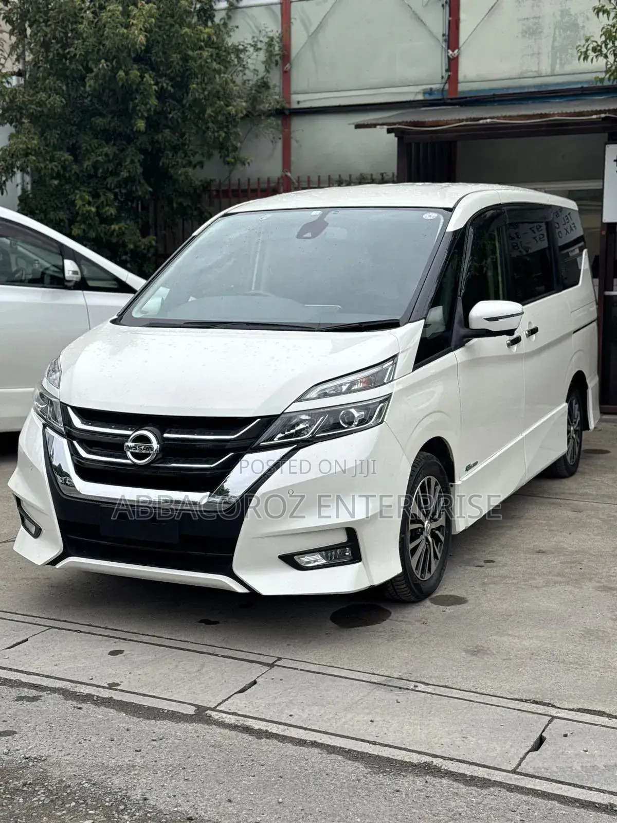 Nissan Serena 2018 White