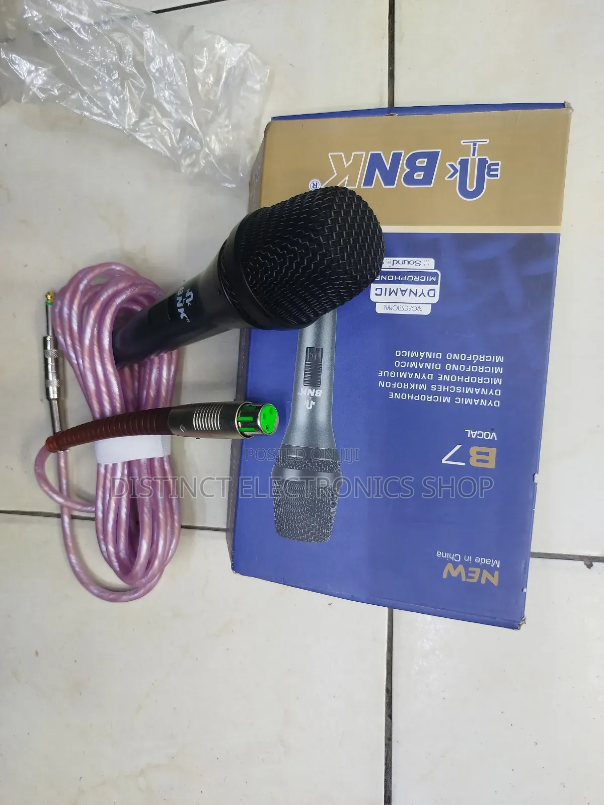 BNK Wired Microphone