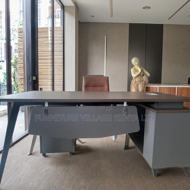 Executive L-Shape Office Desk. - thumbnail 4