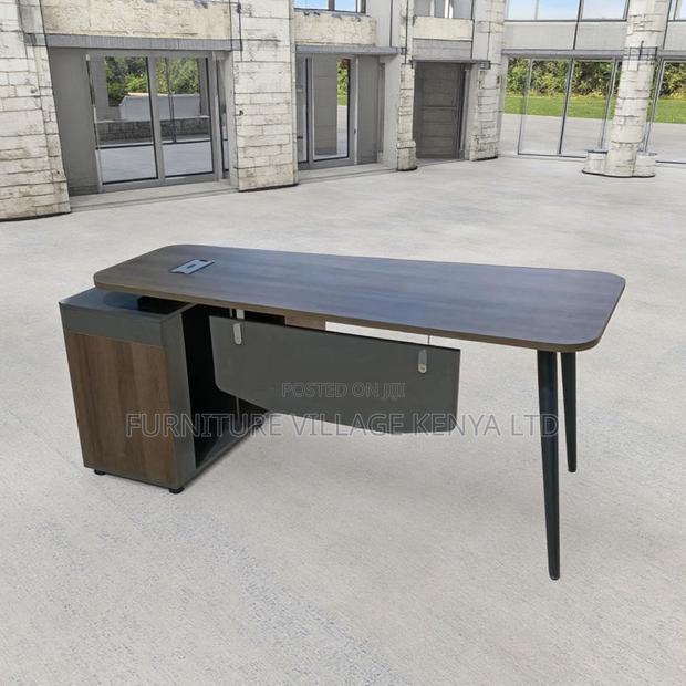 Executive L-Shape Office Desk. - thumbnail 5