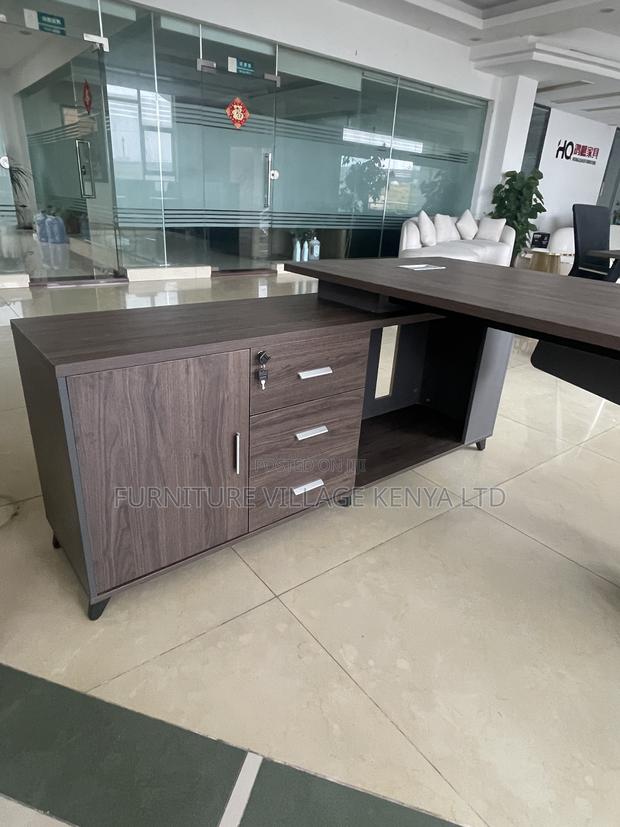 Executive L-Shape Office Desk. - thumbnail 8