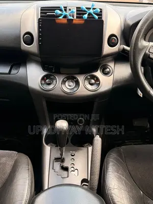 Toyota Vanguard 2010 White