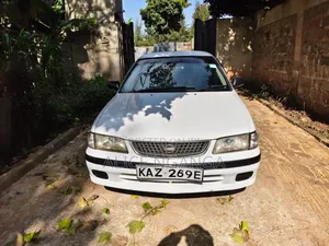 Nissan Sunny 2001 White