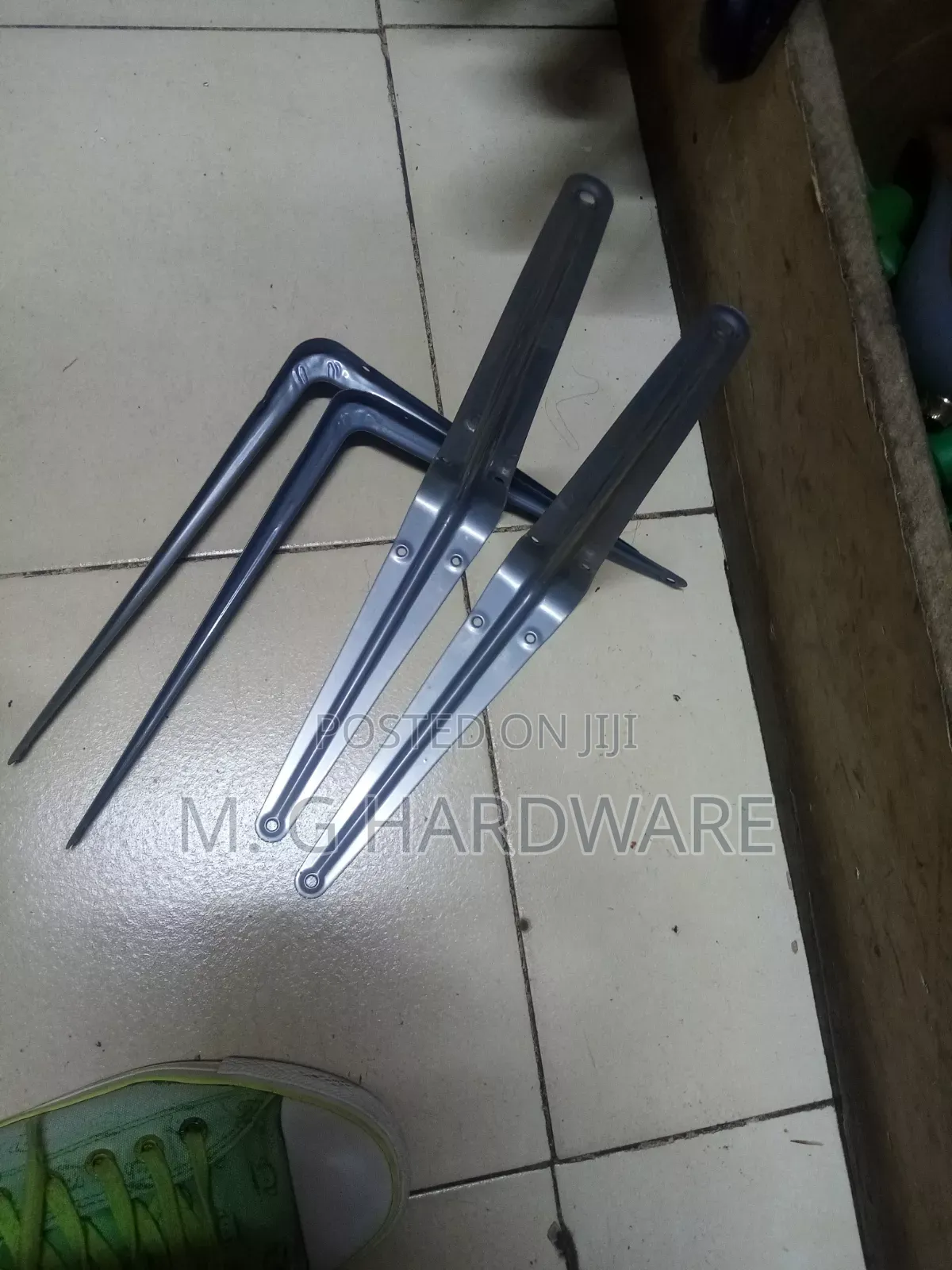 Silver Shelf Brackets 8*10