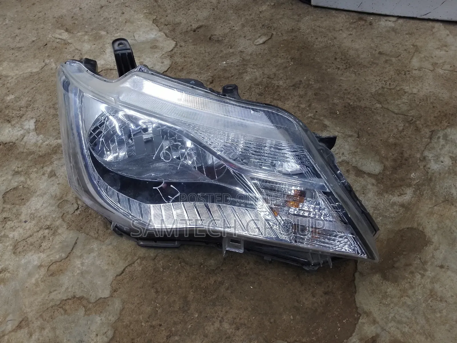 Fielder 161 Headlights Available