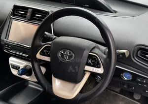 Toyota Prius 2019 Silver