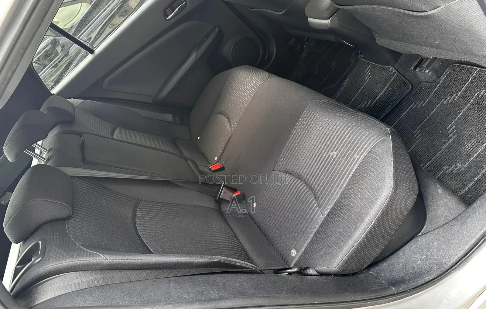 Toyota Prius 2019 Silver