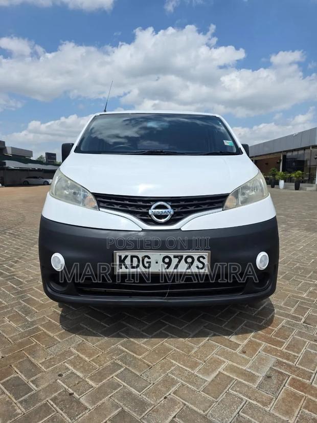 Nissan NV200 2015 White - thumbnail 4