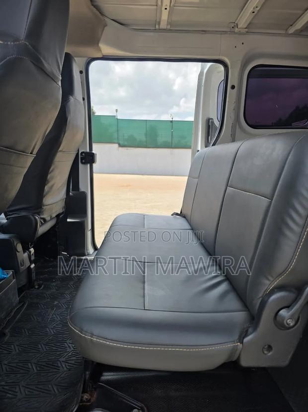 Nissan NV200 2015 White - thumbnail 9