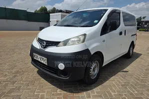 Nissan NV200 2015