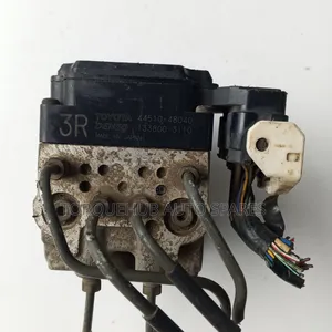 Toyota Kluger 2006 Abs Module (3r)