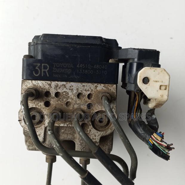 Toyota Kluger 2006 Abs Module (3r) - main view