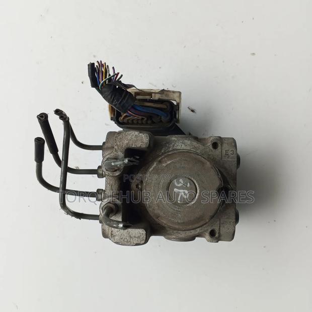 Toyota Kluger 2006 Abs Module (3r) - thumbnail 2