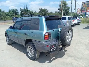 Toyota RAV4 1997 Green