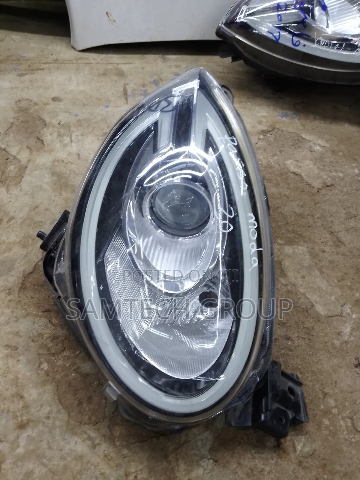 Genuine Passo Moda Dead Lights