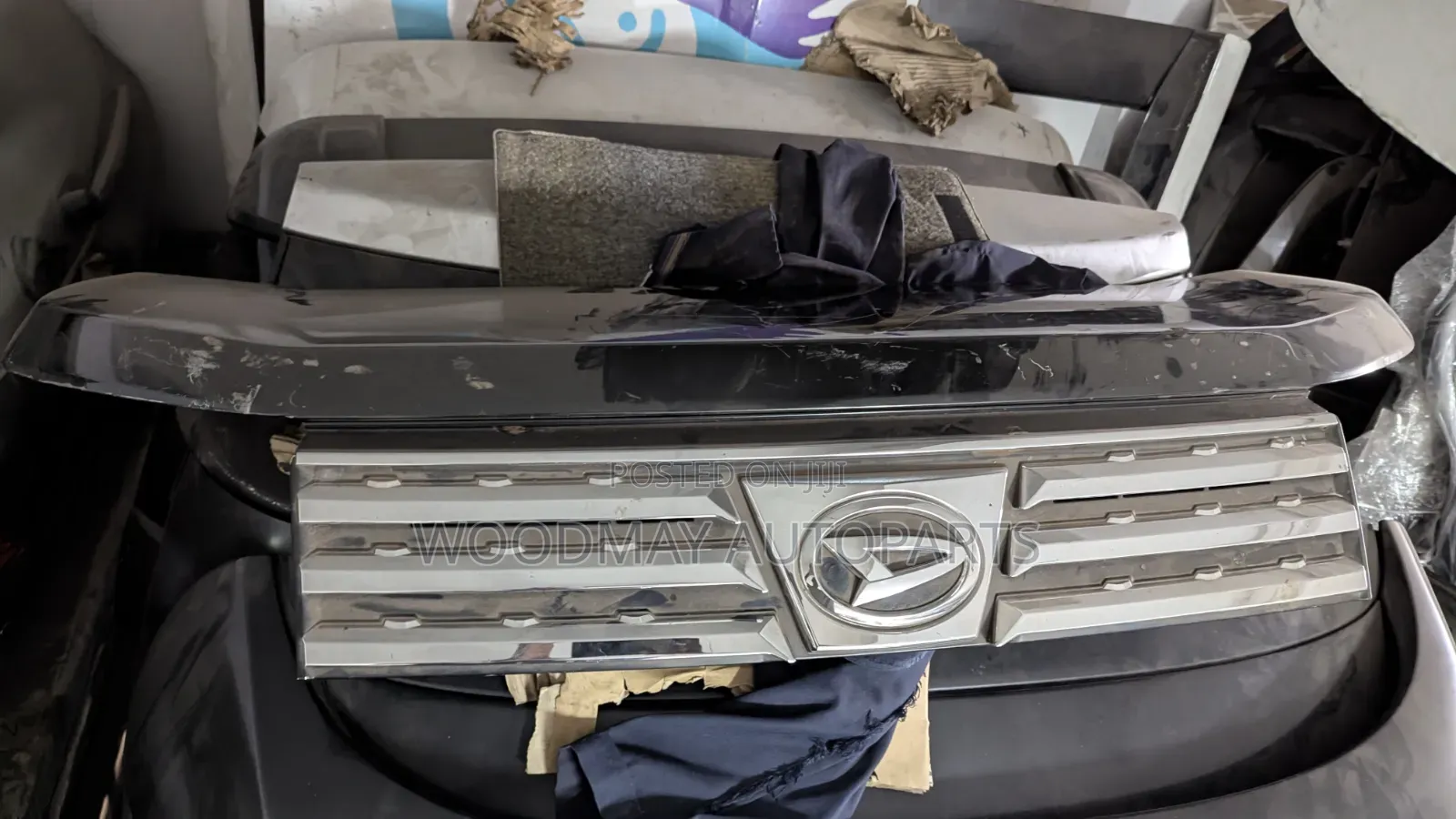 Daihatsu Move Bonnet