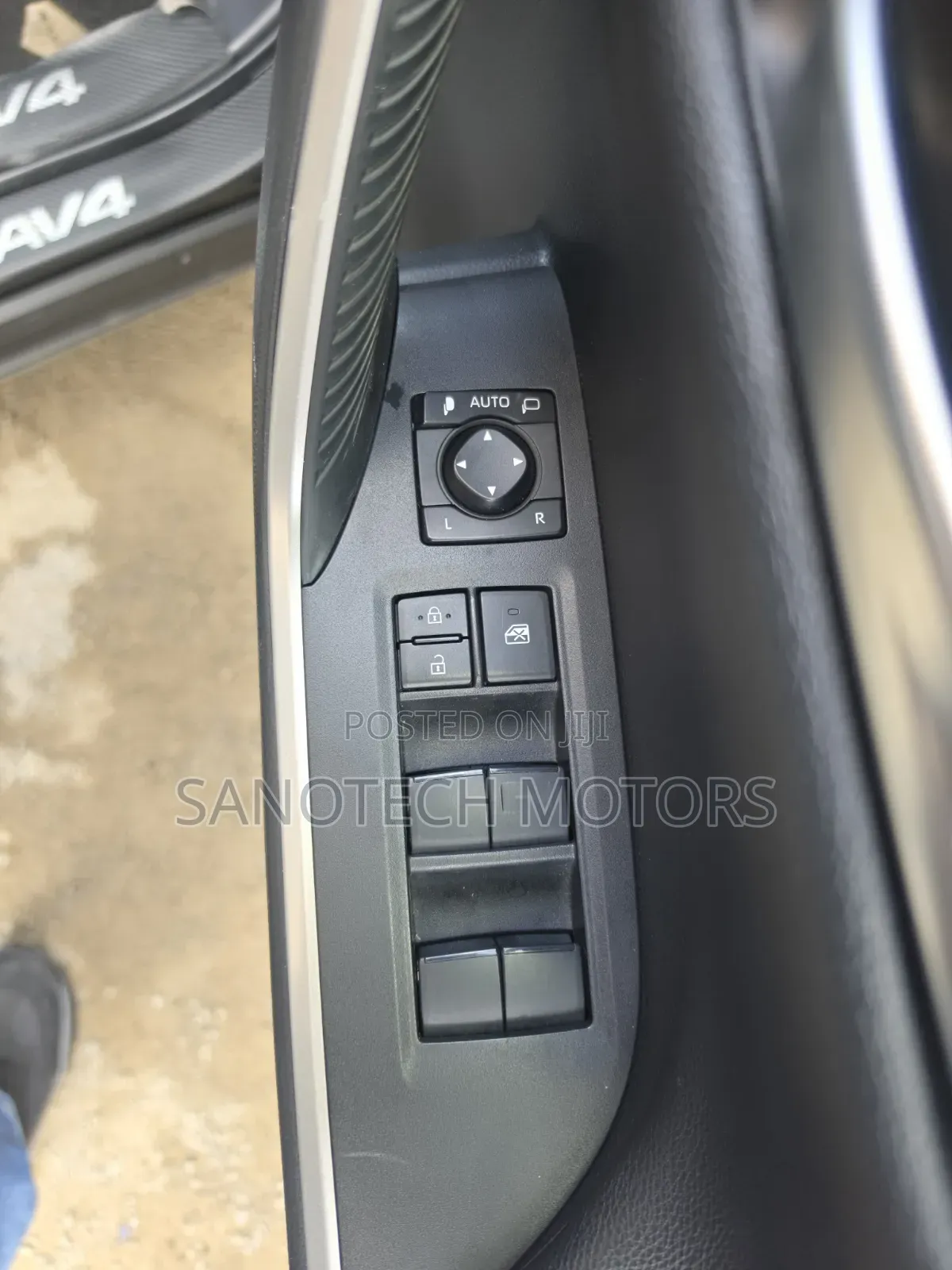 Toyota RAV4 2020 Black
