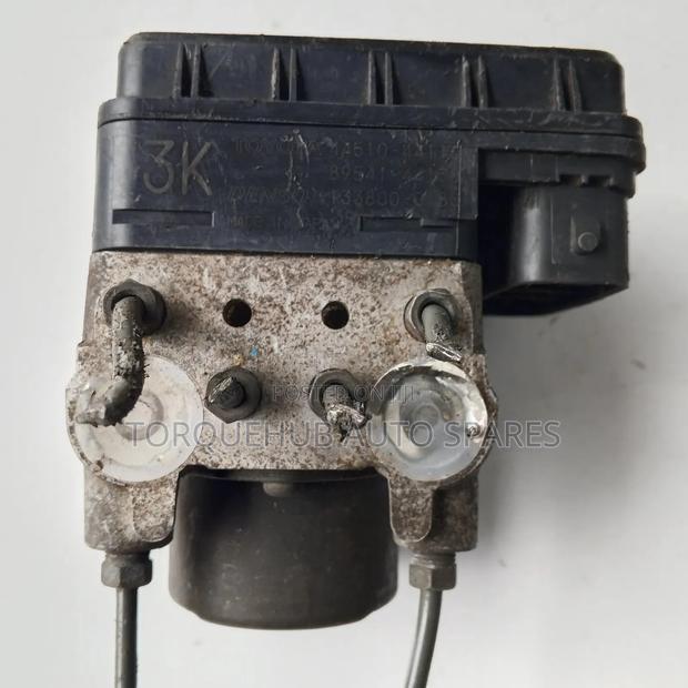 Toyota Ipsum Abs Motor - main view