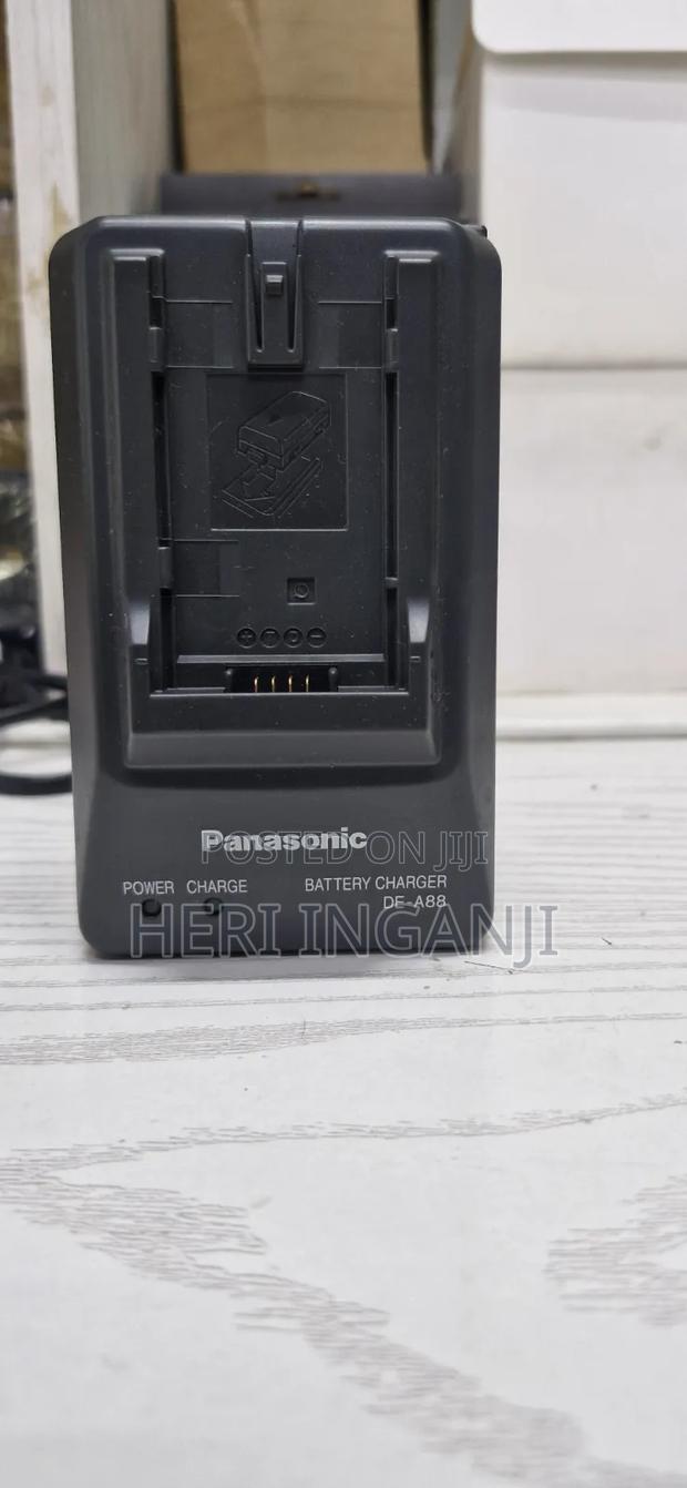 Panasonic De A88 Battery Charger