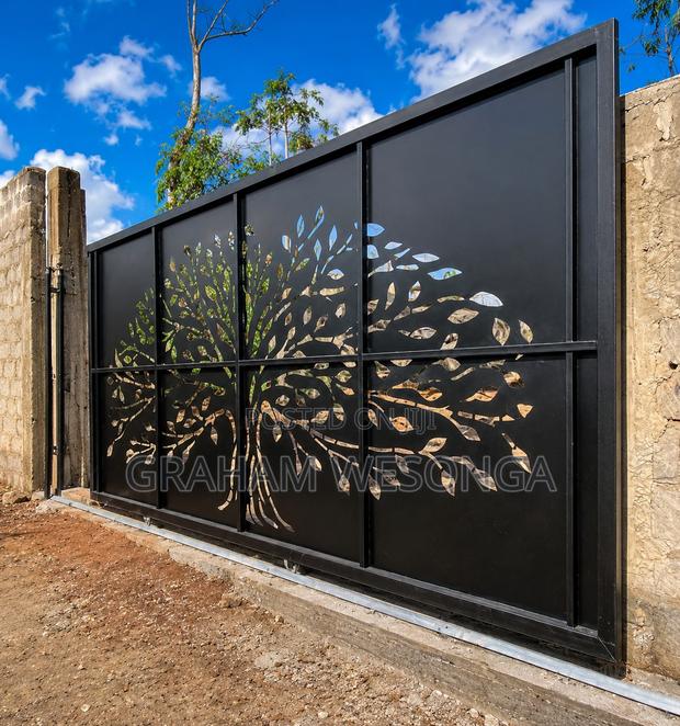 Sliding Gate