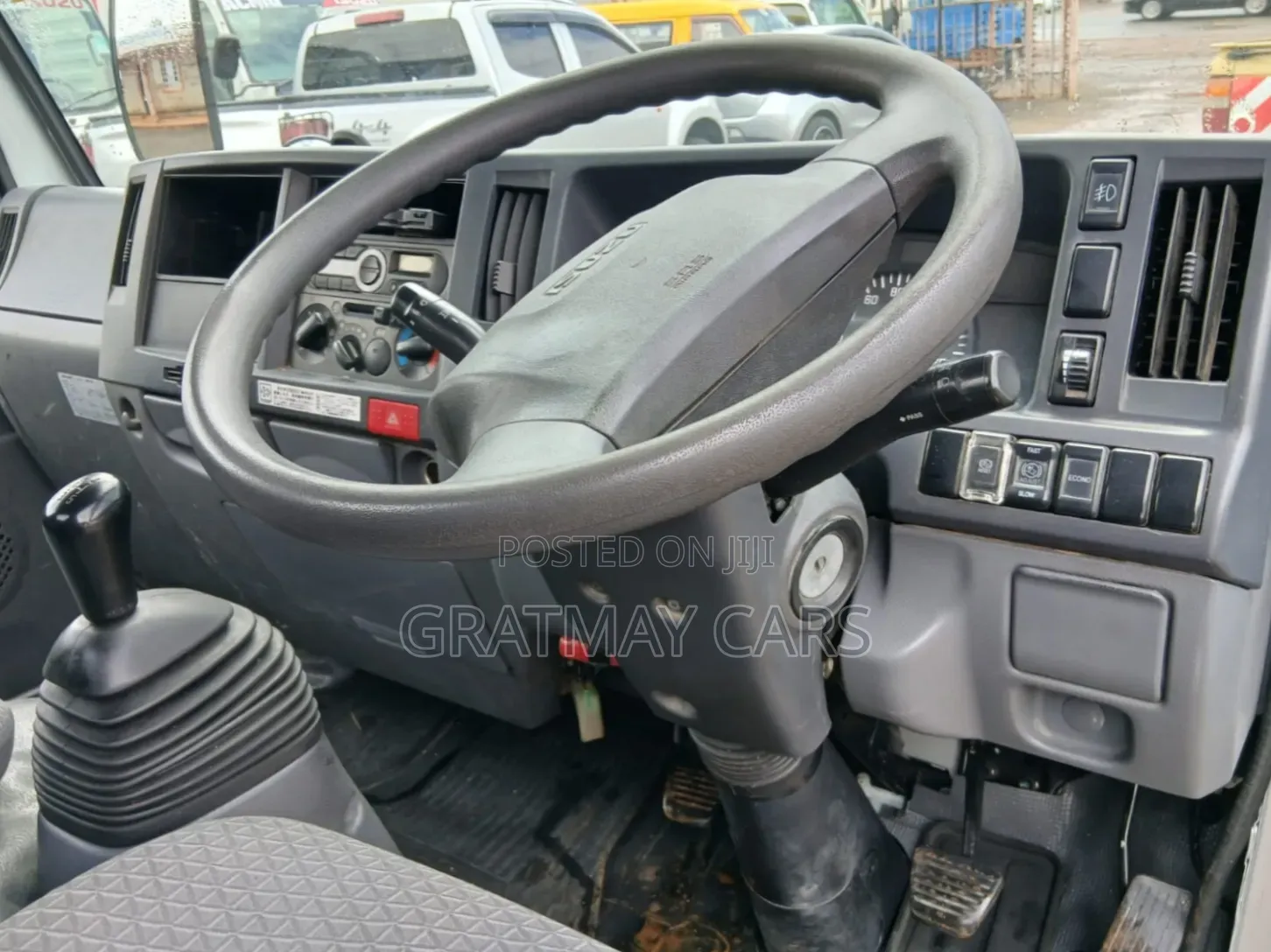 Isuzu Elf 2019 Silver