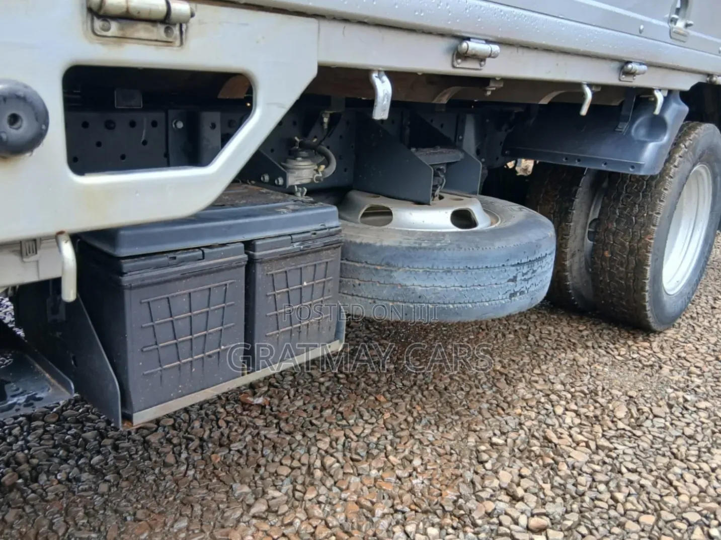 Isuzu Elf 2019 Silver